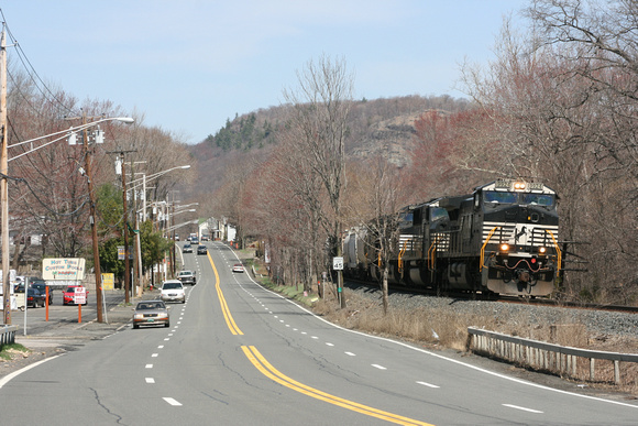 H07 along Route 17 in Sloatsburg (2 of 3)