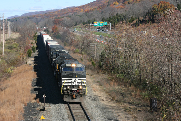 Norfolk Southern racing cars down The Thruway at Arden (5 of 5)
